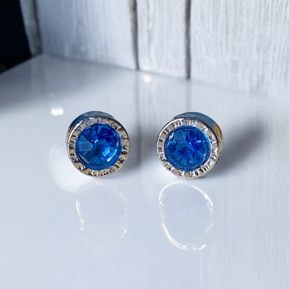 Pretty Faceted Crystal Blue Rhinestones Silver tone Circular Earrings. - Picture 1 of 4